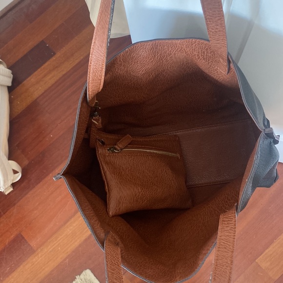 Reversible Tote Bag with matching zip pouch! - Picture 2 of 2